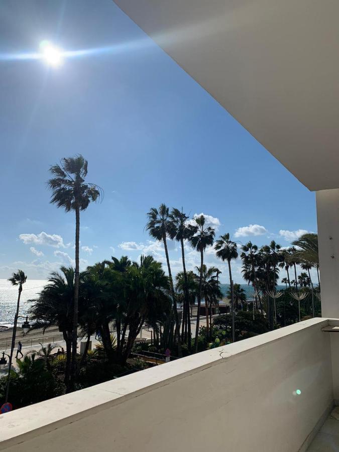 Beachfront Primera Linea De Playa En Casco Antiguo エステポナ エクステリア 写真