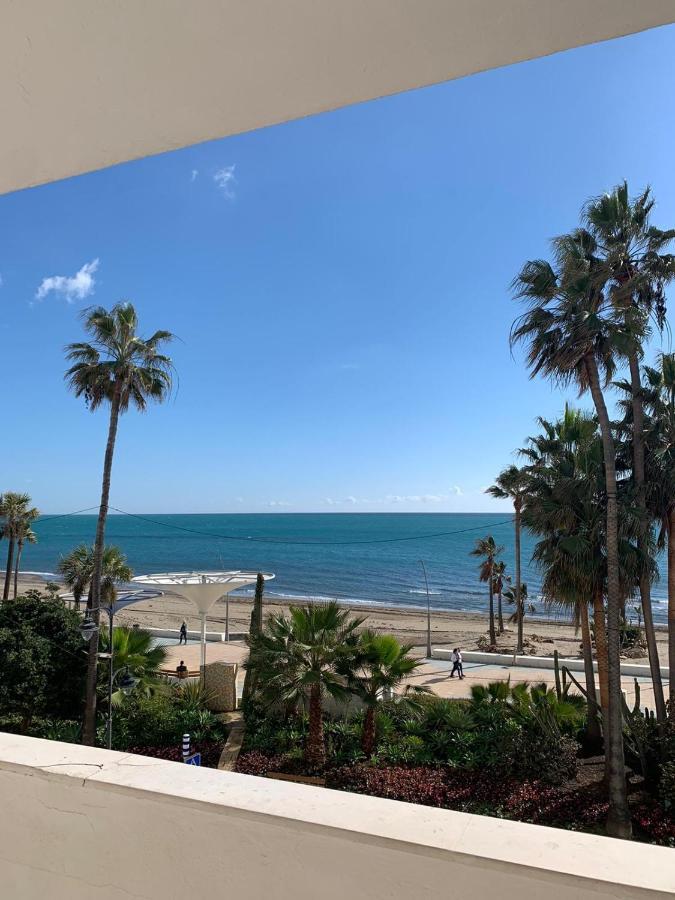 Beachfront Primera Linea De Playa En Casco Antiguo エステポナ エクステリア 写真