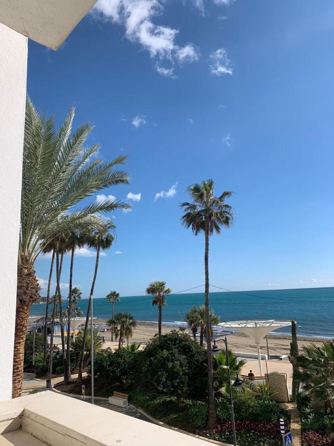 Beachfront Primera Linea De Playa En Casco Antiguo エステポナ エクステリア 写真